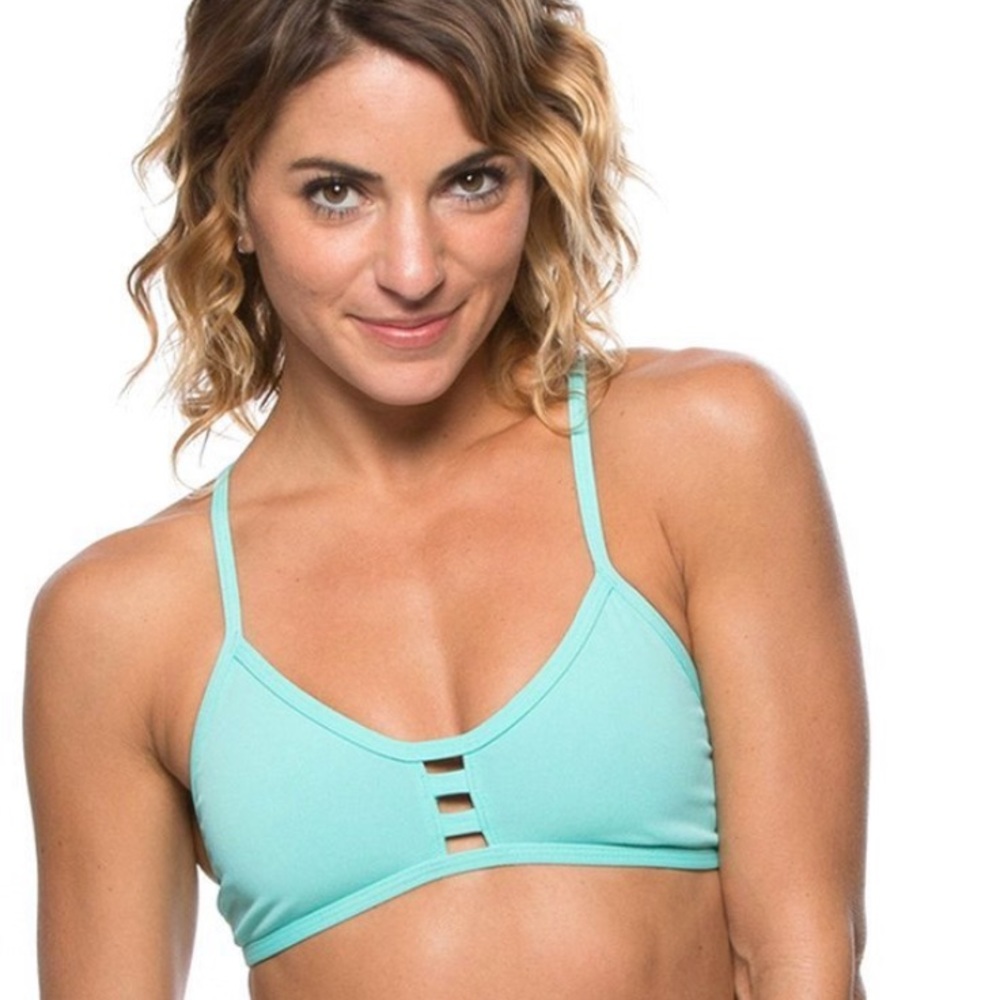 Beach color jolyn Tomcat top